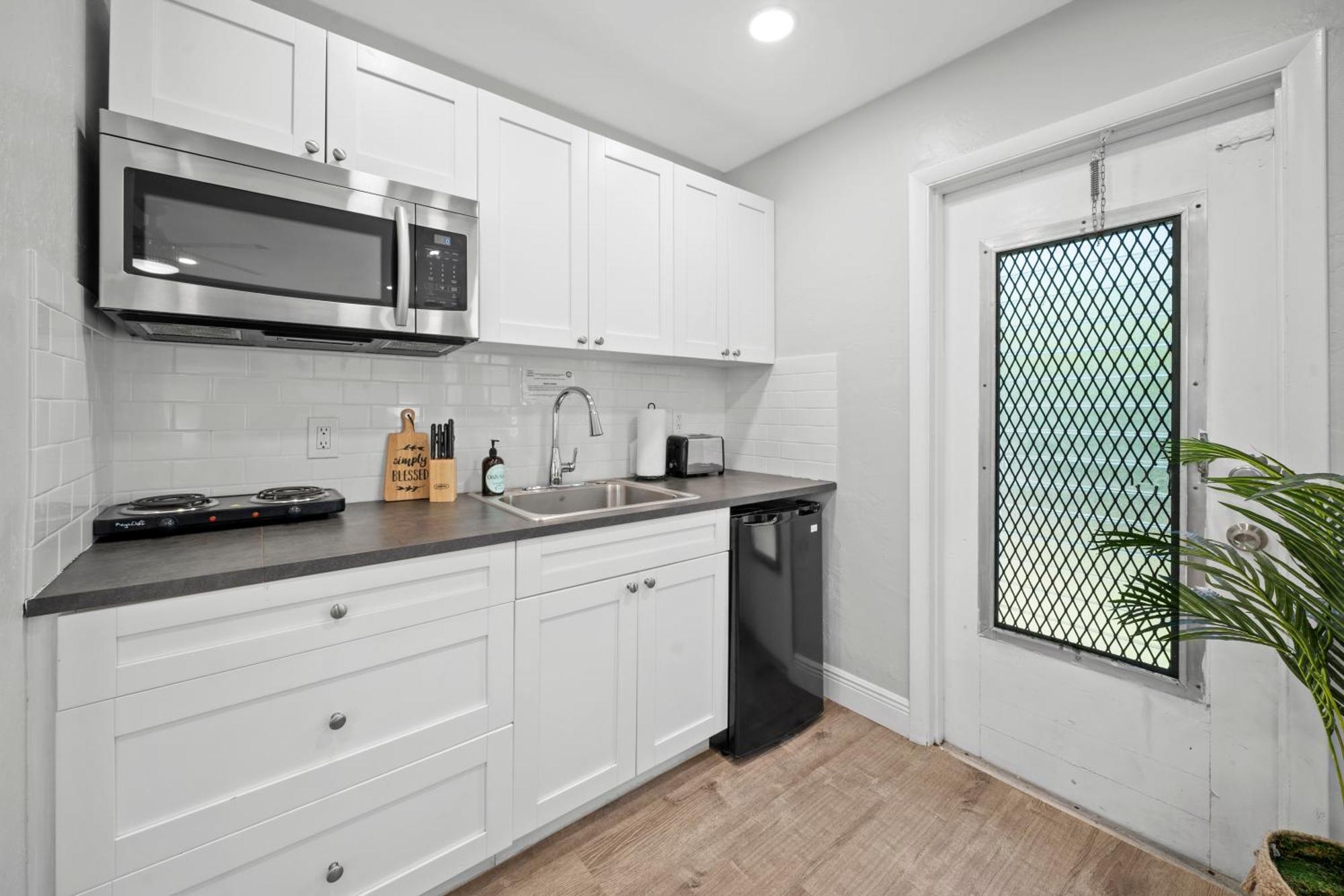 Apartamento Bayview Regency By Lowkl