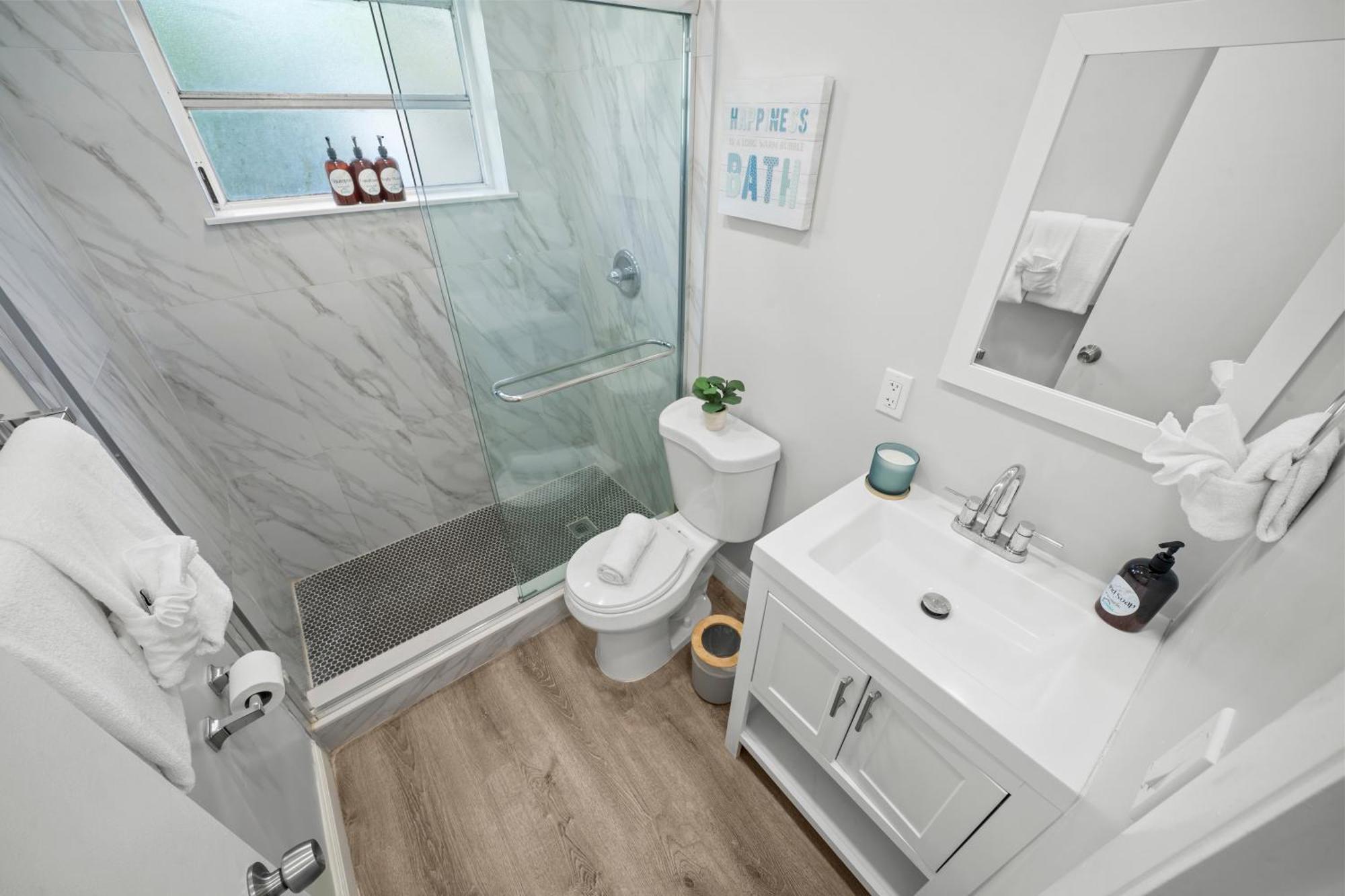 Bayview Regency By Lowkl Apartamento
