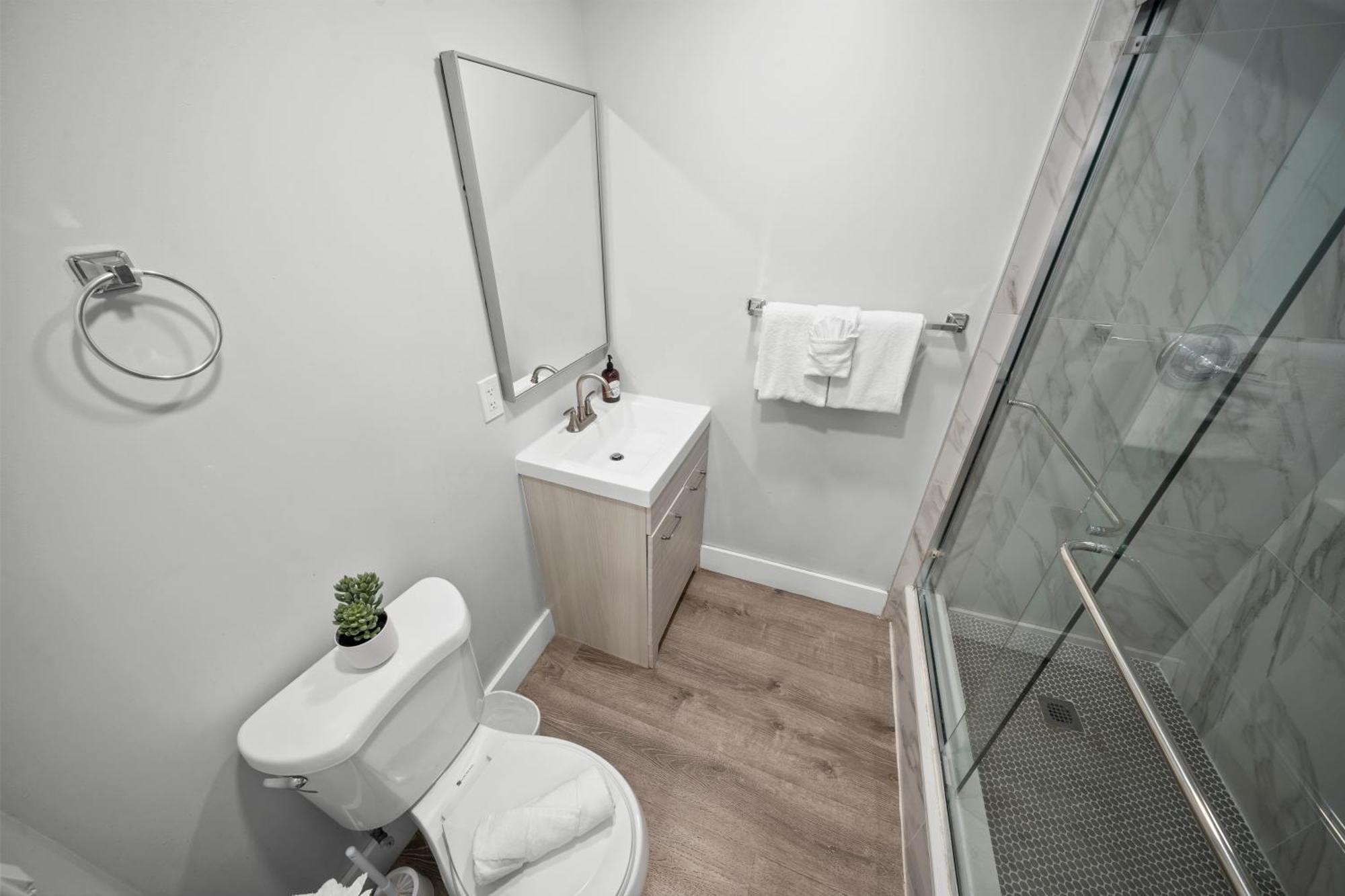 Apartamento Bayview Regency By Lowkl