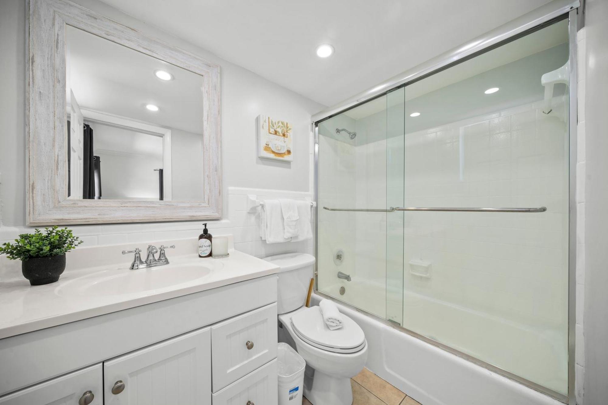 Apartamento Bayview Regency By Lowkl *