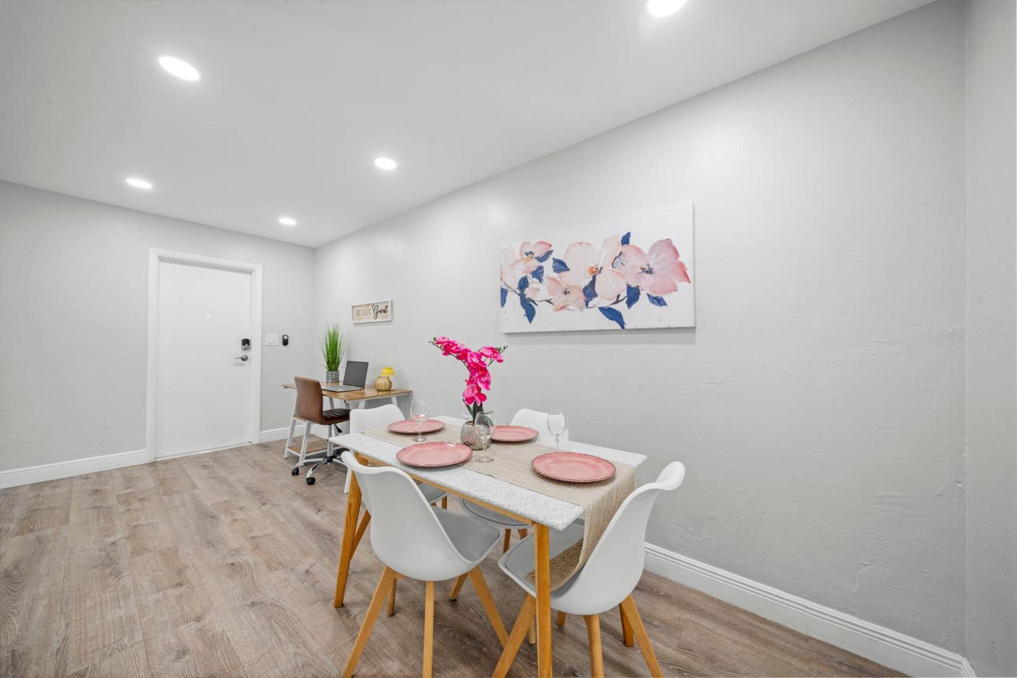 Bayview Regency By Lowkl *